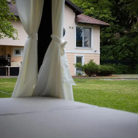 Holiday home Great Lane House *