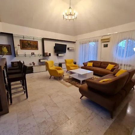 Holiday home Great Lane House